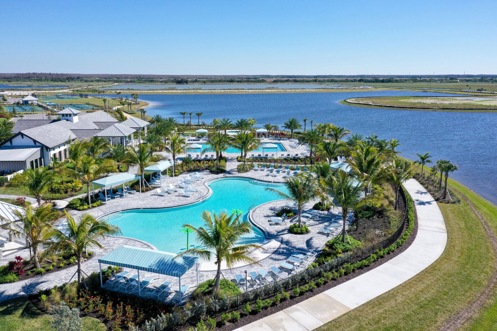 SkySail by Neal Communities Celebrates Opening of Amenities